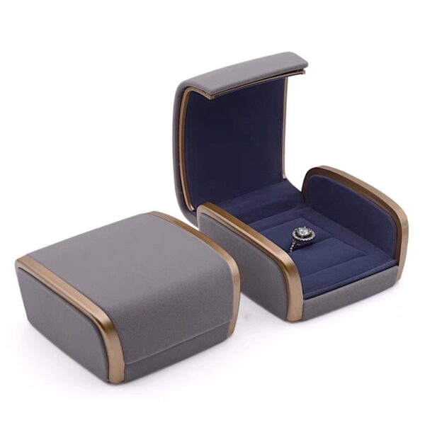 Flip top velvet plastic jewelry box grey