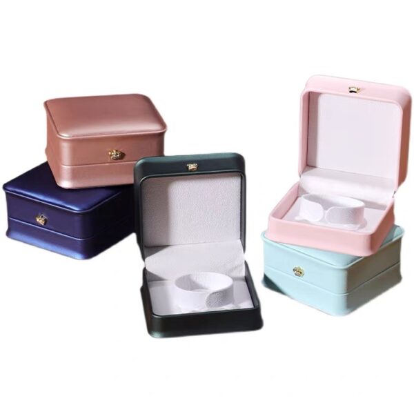 PU leather plastic bangle box crown