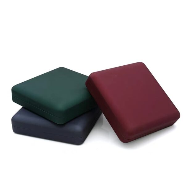 PU leather iron necklace box